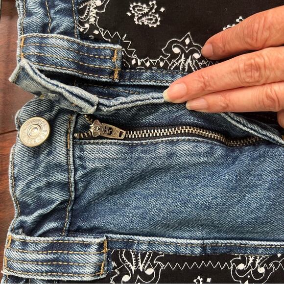 BDG Jean Denim Skate Patch Jean Shorts Size 27 - Picture 10 of 10